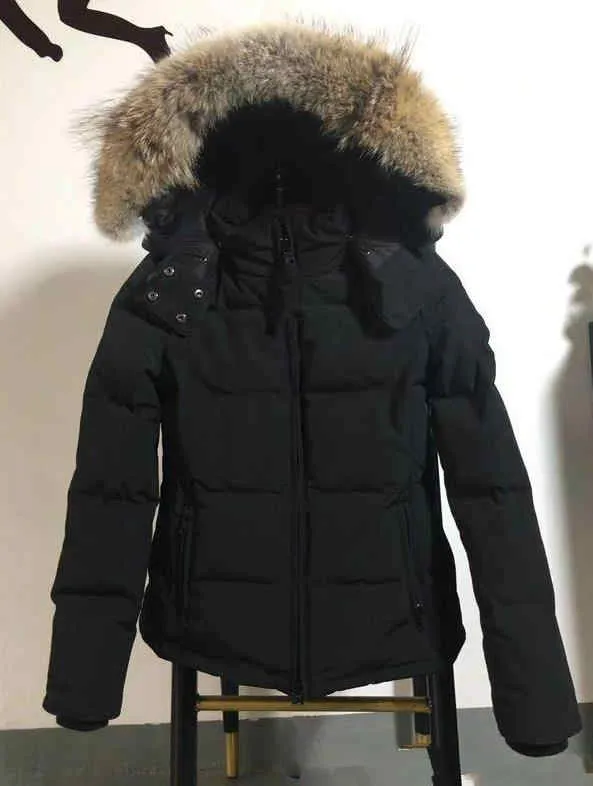 冬のジャケット女性グースダウンジャケットウォームレームカナダ本物のウルフファーパーカスガール衣料コートオーバーコートレディースパーカープラスサイズ281A