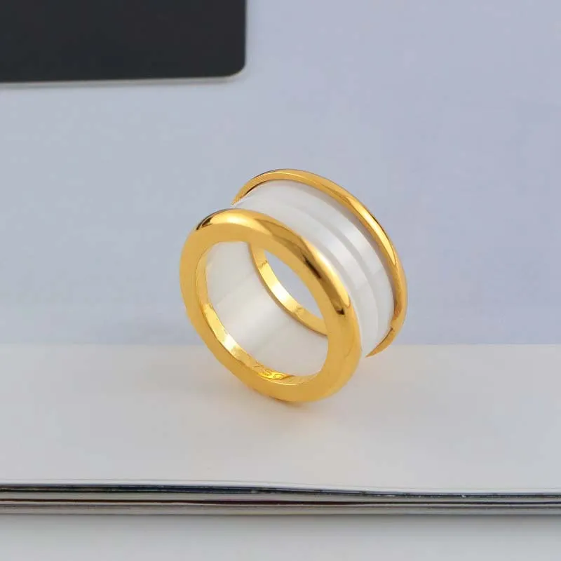 Pierścień miłośnika dla mężczyzn Women Factory Cena Ceramika Pierścień Hot Sprzedaj biżuterię 18K Gold Cover Talerz