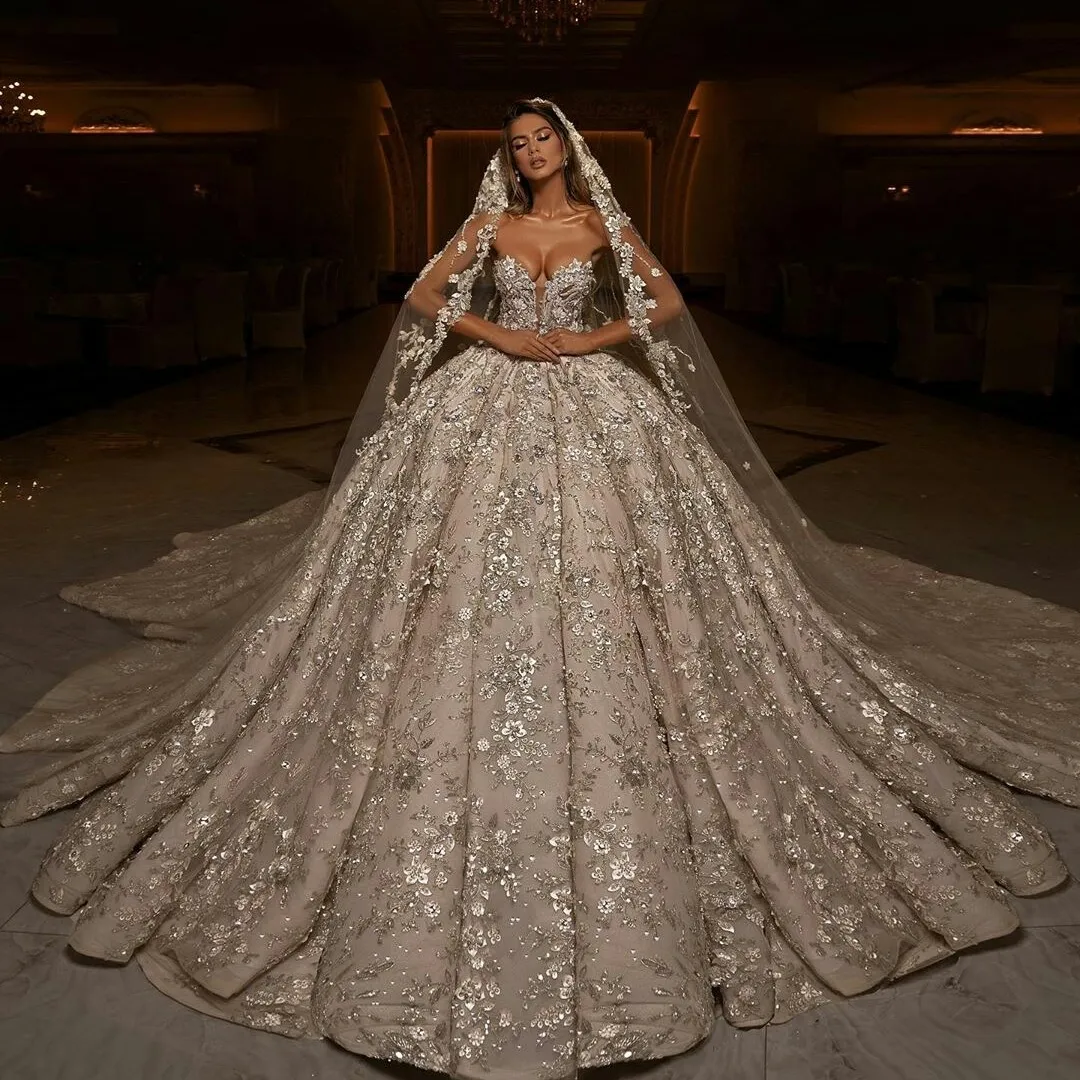 2020 dubaj luksusowe suknie ślubne Plus rozmiar pociąg kaplica Sweetheart vestido de novia Appliqued suknie ślubne dla nowożeńców wykonane na zamówienie