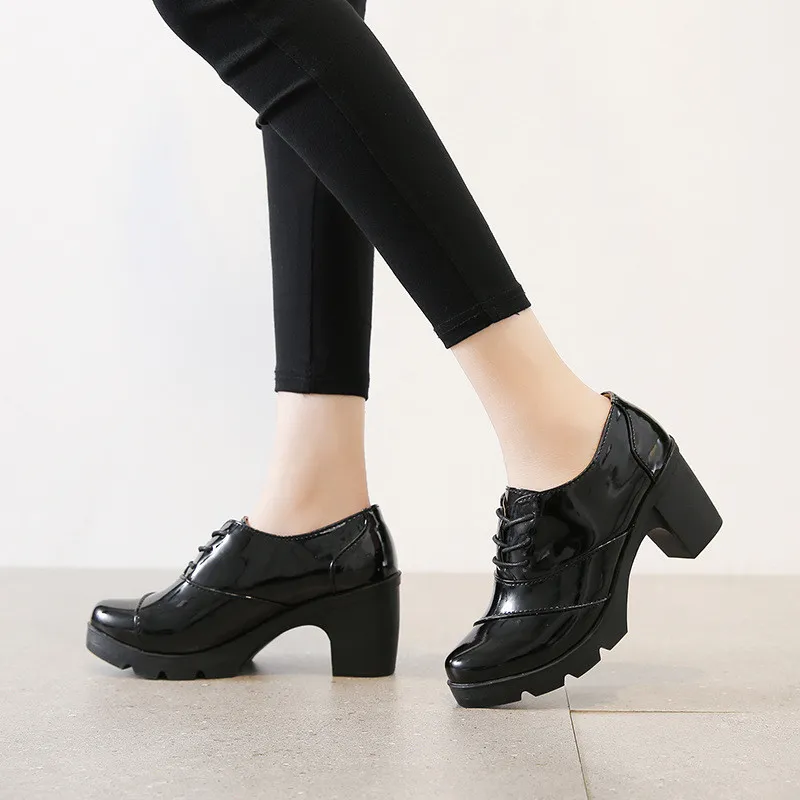 Hot Koop- Dikke Hakken Schoenen Echt Leer Oxford Schoenen Vrouw Hoge Hak Vrouwen Platform Pompen Naakt Lace Up Hakken Casual Chunky Hoge Hakken