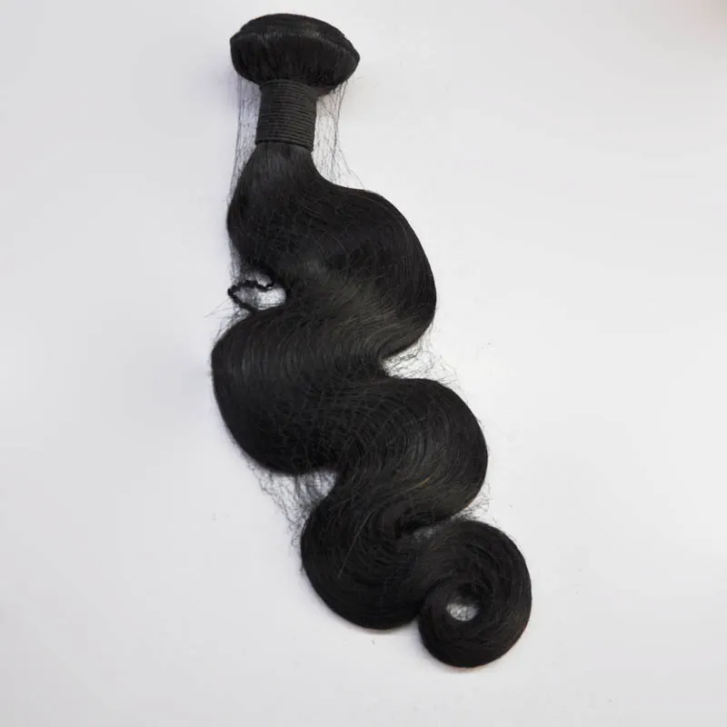 Prezzo all'ingrosso 8A fasci di capelli umani brasiliani dell'onda del corpo tesse 1 kg 10 pezzi / lotto colore nero naturale capelli di qualità normale di qualità 100 g / pz