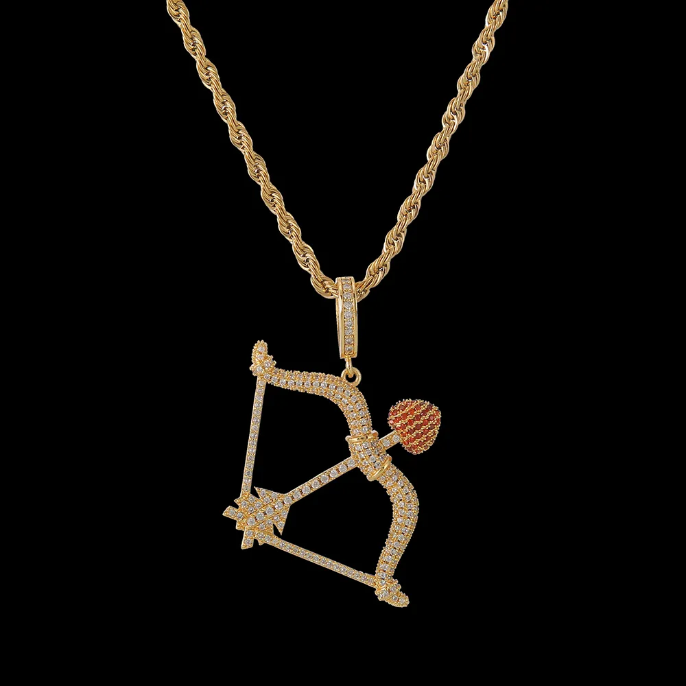 Più nuovo Hip Hop Iced Out Collana con pendente a forma di freccia con zirconi cubici Rame Oro Argento Colore oro Uomo Donna Gioielli