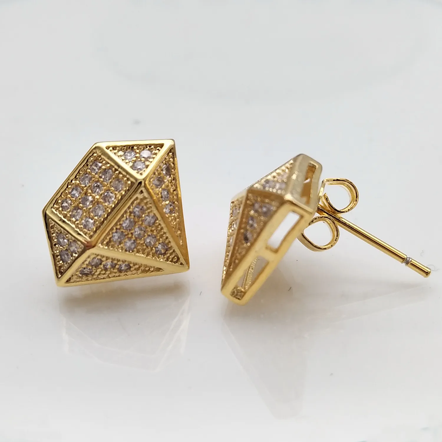 Neue Mode 18K Gold und Weißgold Princess Cut Diamant Herren Ohrstecker personalisierte Hip Hop CZ Zirkonia Ohrstecker Schmuck