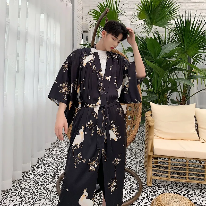 Mulheres Masculinas Kimono Manga Curta Cardigan Sunscreen Praia Robe Windbreaker Homens Brocade Loose Casual Camisa Longa Trench Revestimento