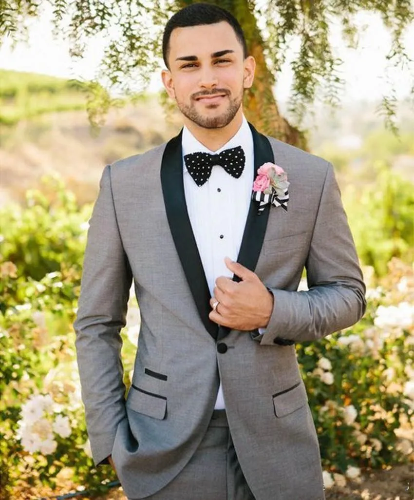 Handsome Grey Men Wedding Tuxdos Black Shawl Lapel Groom Tuxedos Excellent Men Jacket Blazer 2 Piece Suit(Jacket+Pants+Tie) 2678