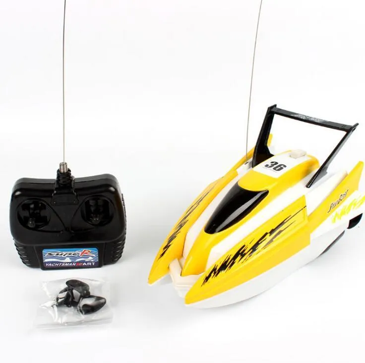 RCボート船の強力な二重運動ラジオリモコンレース速度電気玩具モデル船の子供たちのギフトRCボート5ピース