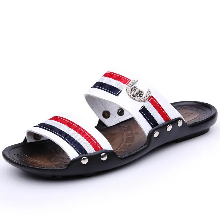 Heißer Verkauf-Heiße neue heiße Freizeit-Strand-Mode-Sport-Leder-Sandalen Kostenloser Versand