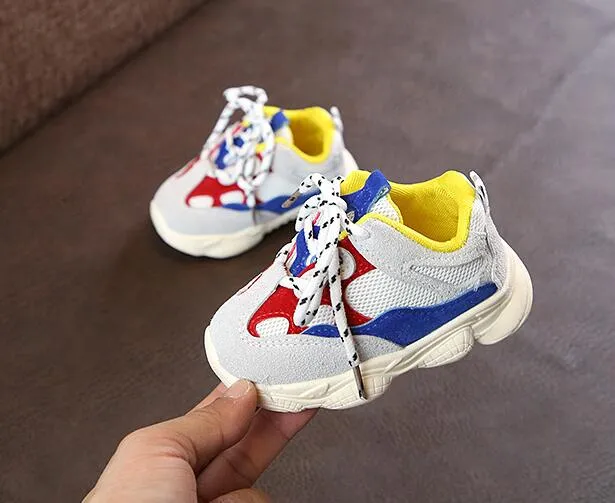 أحذية أطفال الخريف مصمم أحذية للأولاد والبنات أحذية رياضية للأطفال الرضع أحذية رياضية للأطفال الرضع مشوا لأول مرة