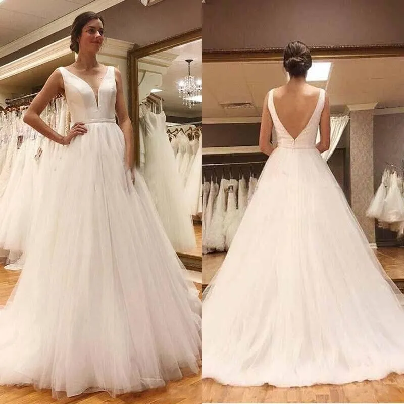 Fall 2019 Billiga stranden Bröllopsklänningar Enkel En Linje Sweep Train Elfenben Satin och Tulle Bridal Grows