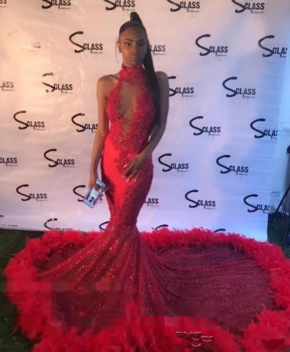 Sexy Red Feather Mermaid 2K19 Prom Dresses 2019 Backless Halter Vintage Lace Plus Size Black Girls African Arabic Formal Evening Party Dress