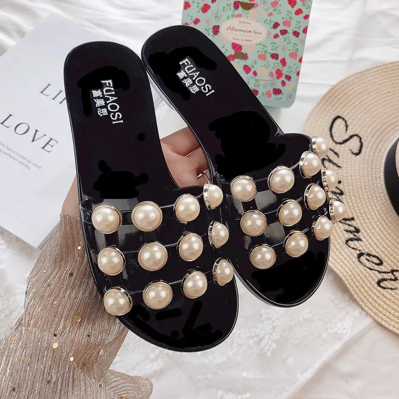 Simple slipper for ladies sale