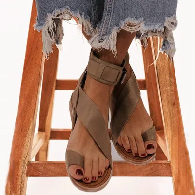 2020 Roman Style Women`s Sandals Buckle Roman Toe Large Size Flat Heel Women`s Sandals