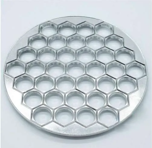 37 Agujeros Herramientas Molde Herramientas Molaninas Maker Ravioli Molde de aluminio Pelmeni Tarjeta de Albullición Cocina DIY Herramientas Hacer masa de masa de masa