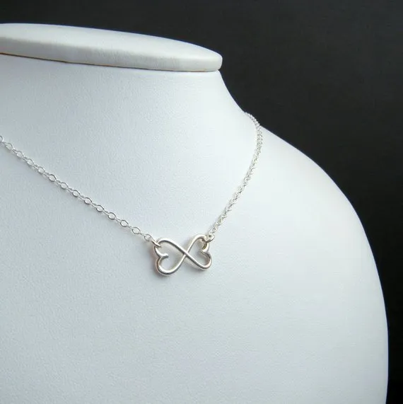 5st Outline öppna två kärlekshjärtor halsband geometriska tråd inslagna horisontella 2 dubbla hjärtan oändliga oändliga halsband för kvinnor3150