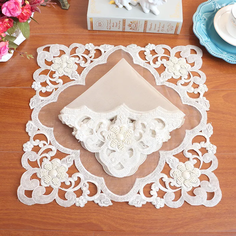 Capa de proteção Móveis bordado a céu aberto Tulle Lace toalha de mesa Coffee Cup Mat tabela toalha decorativa Placemat Vaso Pad