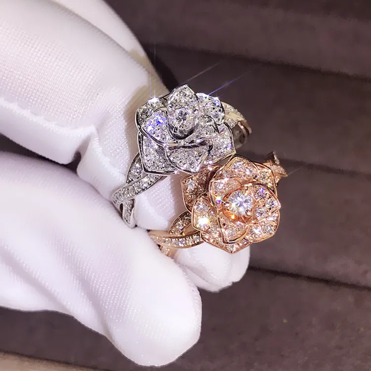 18K Roségold Blumendiamantring Prinzessin Verlobungsringe für Frauen Hochzeitsschmuck Eheringe Zubehör Größe 5-11 Kostenloser Versand