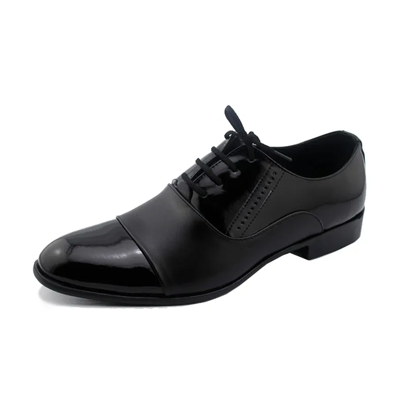 2018 Nuova primavera autunno moda uomo scarpe in pelle verniciata uomini scarpe da sera bianco nero maschio in pelle morbida festa di nozze scarpe