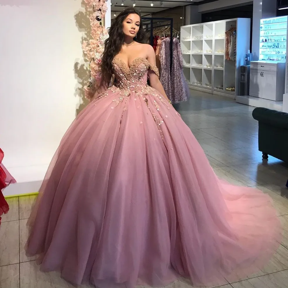 핑크 볼 가운 파운드 파티 드레스 어깨 목록 공식 가운 3D 아플리케 스위프 트레인 얇은징 Quinceanera 드레스 415