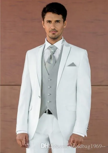 Ultimo design One Button Smoking dello sposo bianco Risvolto a punta Groomsmen Best Man Abiti da sposa uomo (giacca + pantaloni + gilet + cravatta) D: 260