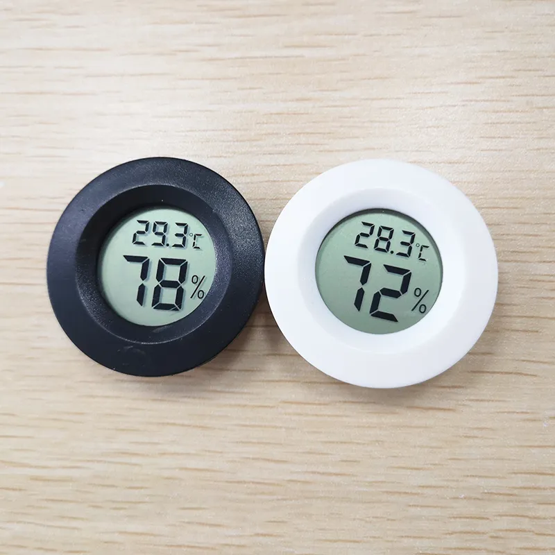 Igrometro LCD Rotondo Bianco 2 Mini Termometri Igrometri Digitali LCD | Misura Temperatura E Umidità | Bianchi, Rotondi | Con Batteria CR2032 Strumento Meteo Compatto Igrometro LCD Rotondo Bianco 2 Mini Termometri Igrometri Digitali LCD | Misura Temperatura E Umidità | Bianchi, Rotondi | Con Batteria CR2032 Strumento Meteo Compatto