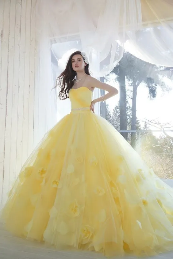 Платья принцессы Quinceanera Желтые Vestidos de Quinceañera Sweet 15 лет Платье без бретелек Цветочные платья выпускного вечера плюс размер вечерних платьев