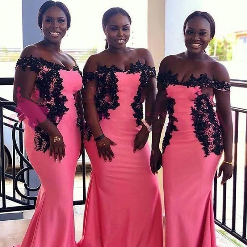 Vestido de dama de honor de las mujeres de Nigeria Sexy fuera del hombro Apliques de encaje negro Vestidos de dama de honor de sirena para boda Vestido de dama de honor de talla grande