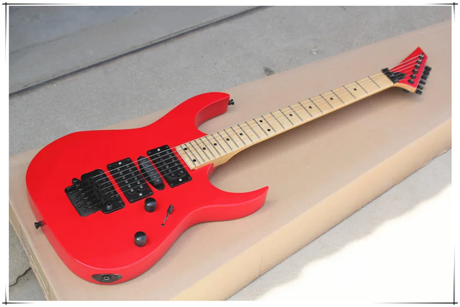 Guitare électrique à corps rouge avec pont Tremolo, matériel noir, touche en érable, micros HSH, peut être personnalisée