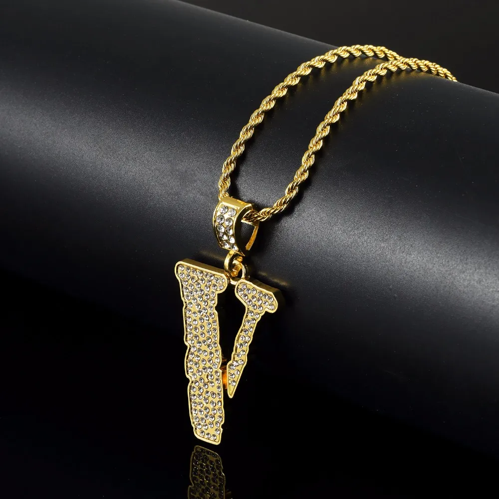 Iced out spaniard vlone chain