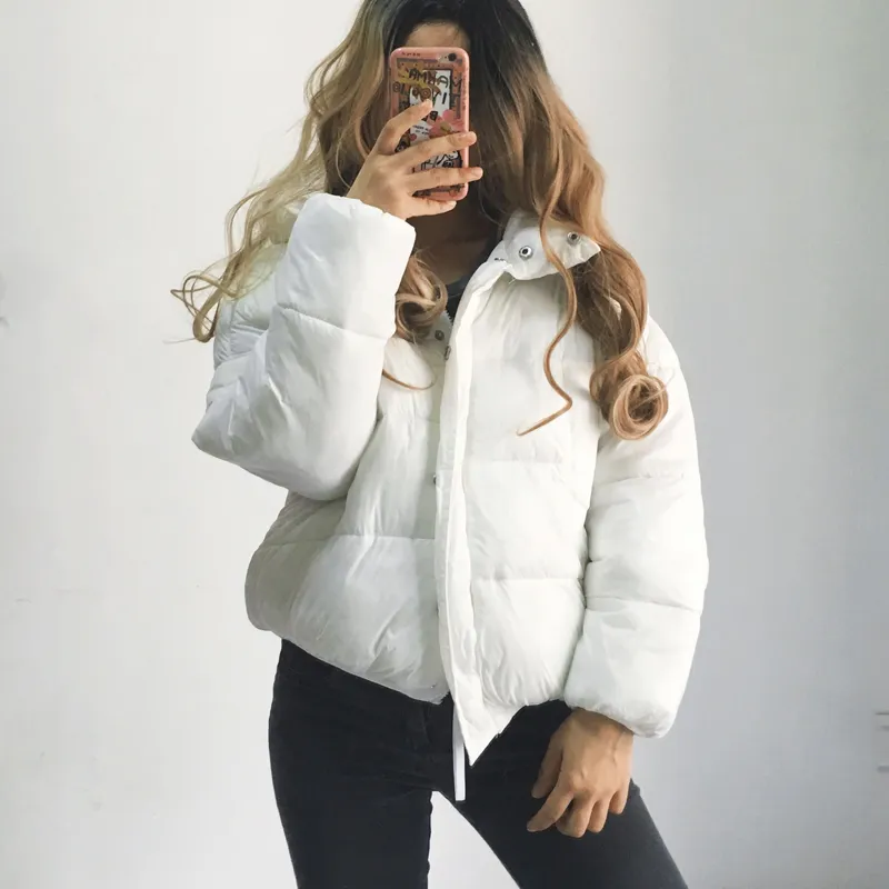 Chaqueta de invierno parkas 2018 otoño mujer Corto abajo chaqueta blanca  suelta gruesa capa pan ropa abrigos prendas de vestir exteriores chaquetas
