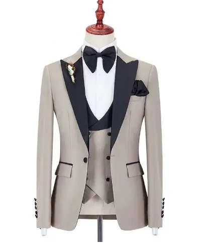 Modieuze One Button Groomsmen Peak Revers Bruidegom Tuxedos Mannen Past Huwelijk / Prom / Diner Man Blazer (Jas + Broek + Tie + Vest) AA221
