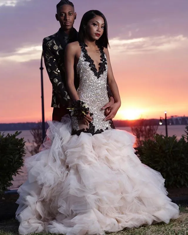 Mermaid Tiered Tulle Prom Dress 2019 Tiered V Neck Lace Appliqued Beading Sequined Evening Gown In Plus Size Formal Wear From Manweisi 135.33 DHgate.Com