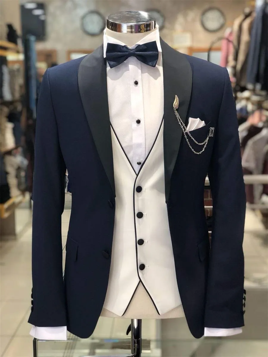 Navy Blue Groom Tuxedos Black Lapel Groomsman Bröllop Tuxedos Fashion Men Prom Party Jacket Blazer 3 Piece Suit (Jacka + Byxor + Tie + Vest) 470