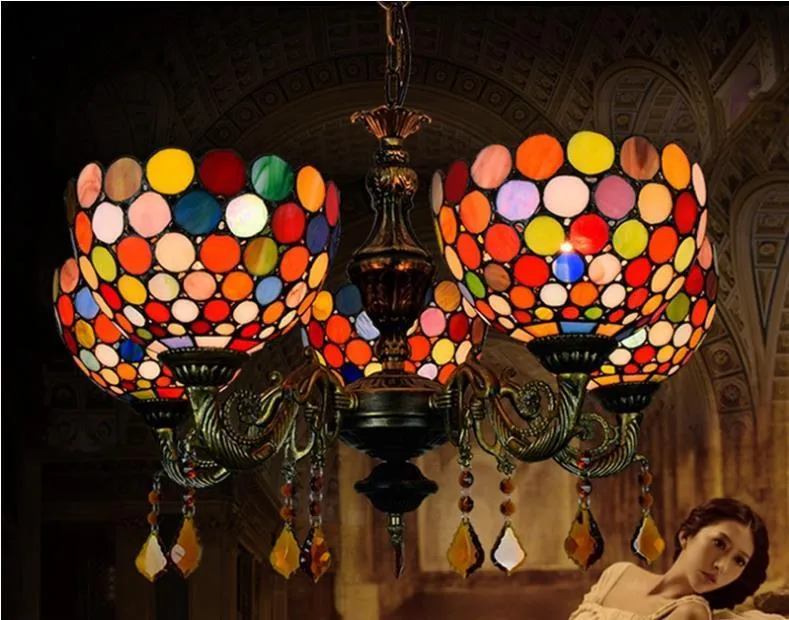 Europeiska kreativa lampor retro tiffany färgat glas dekorativt ljus bar restaurang vardagsrum ljus bohemian 5 huvud hängande belysning