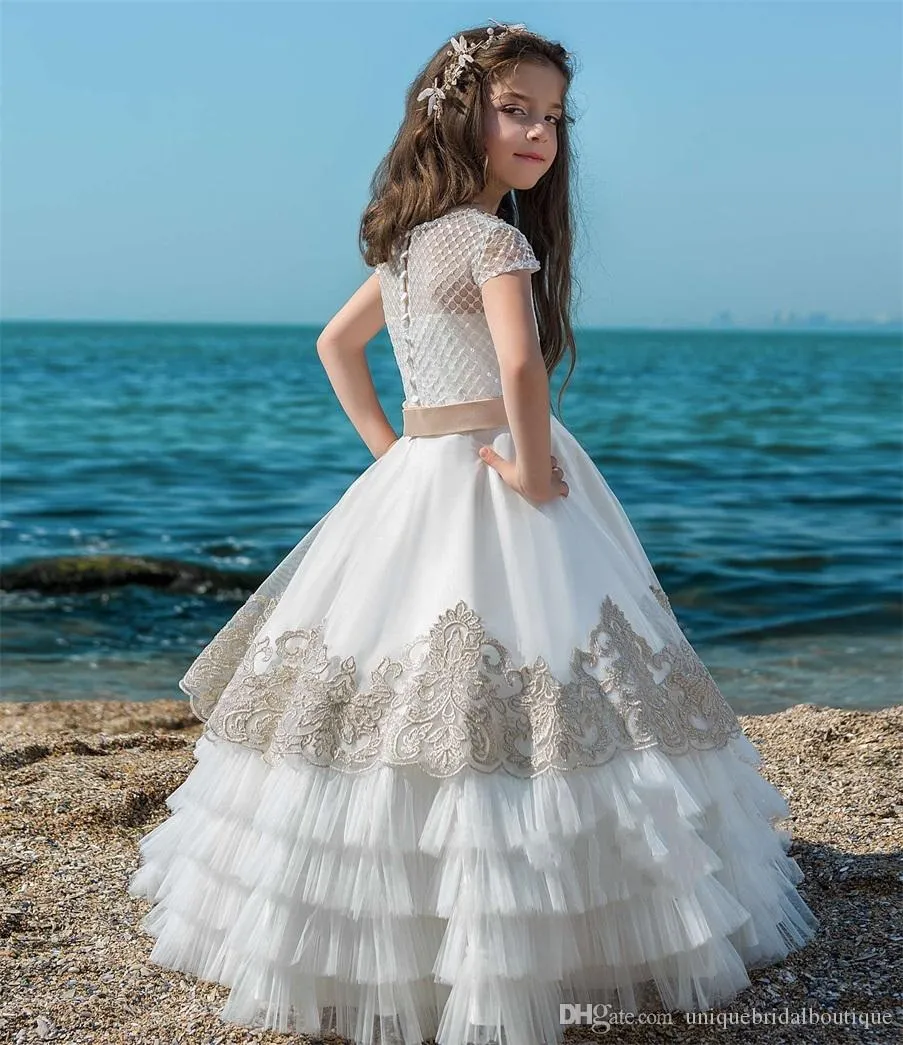 Vestidos de primera comunión 2019 Vestidos de primera comunión para niñas pequeñas Vestido largo de niña de flores linda Falda con volantes Flor de encaje G217v