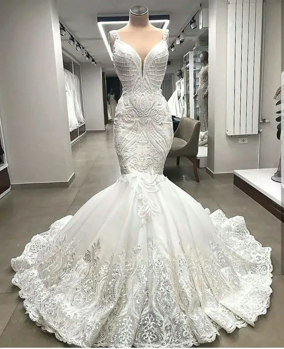 Elegante Meerjungfrau-Hochzeitskleider, Spaghetti-Spitze-Brautkleider mit appliziertem Sweep-Zug, Illusion, ärmelloses Prinzessin-Hochzeitskleid, individuell