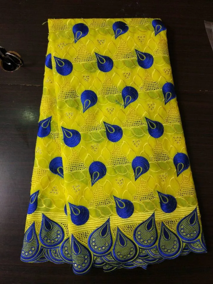5 yards/pc Affascinante tessuto di pizzo di cotone africano ricamato in pizzo svizzero voile giallo e blu con pietra per il vestito BC59-1