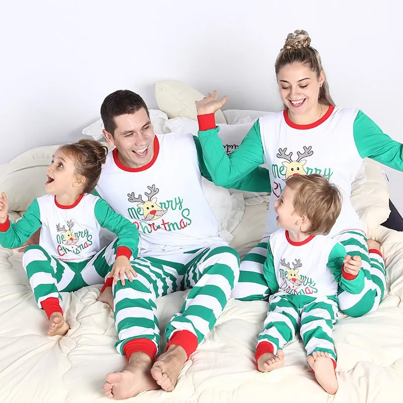 Noel Aile Pijama Takımı 2019 Noel Pijama Aile Eşleştirme Kıyafetler Anne Kızı Baba Oğul Şerit Mektup Aile Pijama Nighty