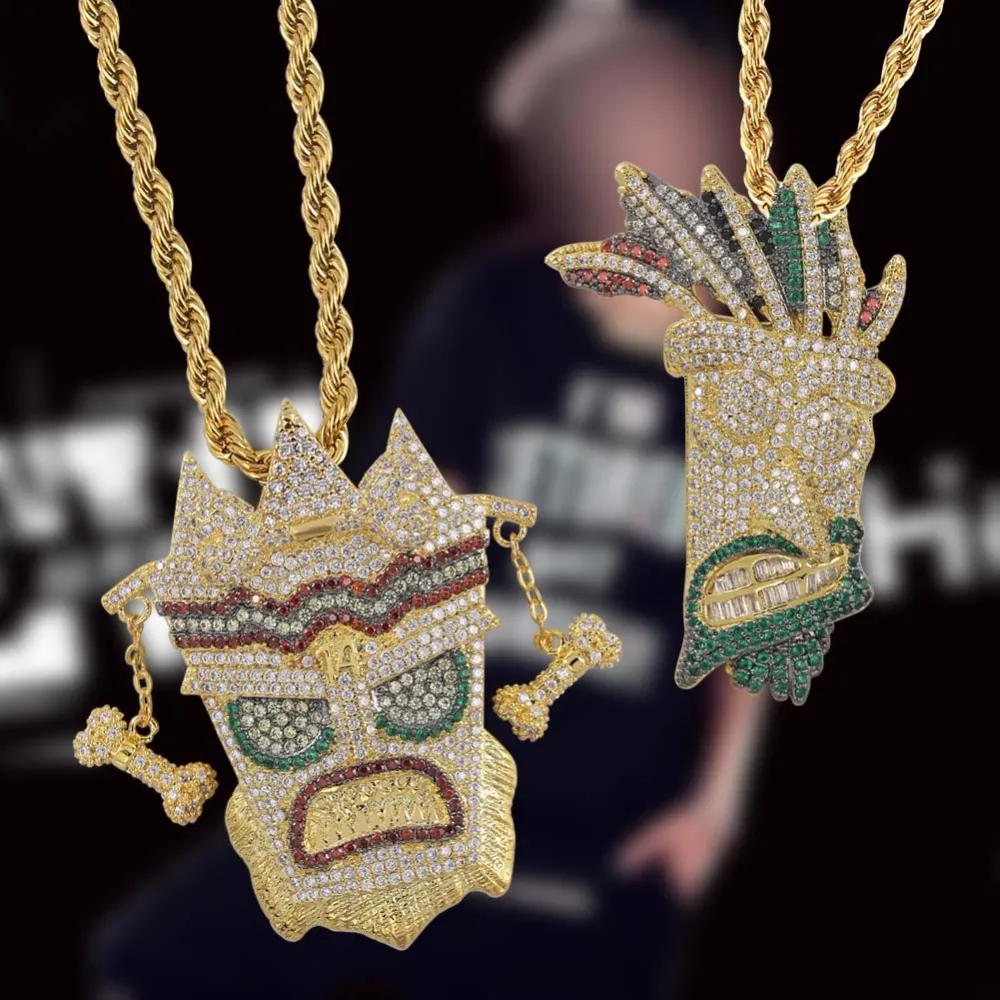 Hip Hop para fora congelado UKA Máscara cadeias colar pingente sólida Mens personalizado Micro pavimentada Cubic Zircon Gold Silver Cor Bling jóias charme