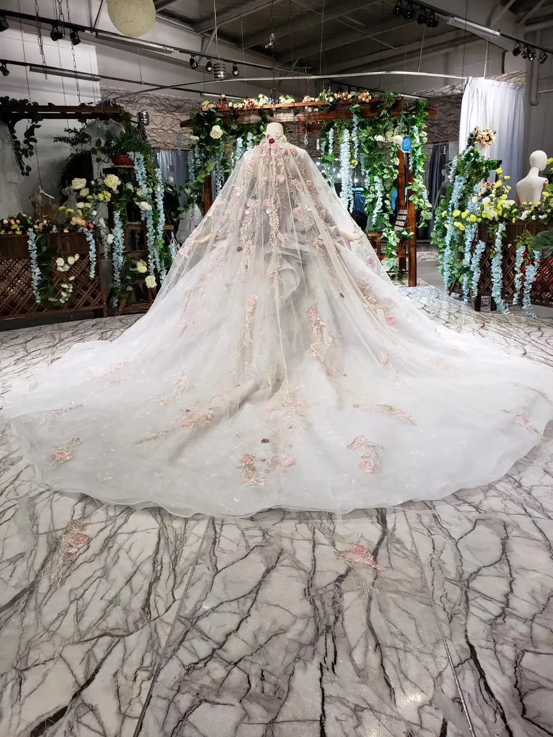 Luxury Dubai Wedding Dress Grey 3d Handmade Flower... From Missudress,  $803.02 | DHgate.Com