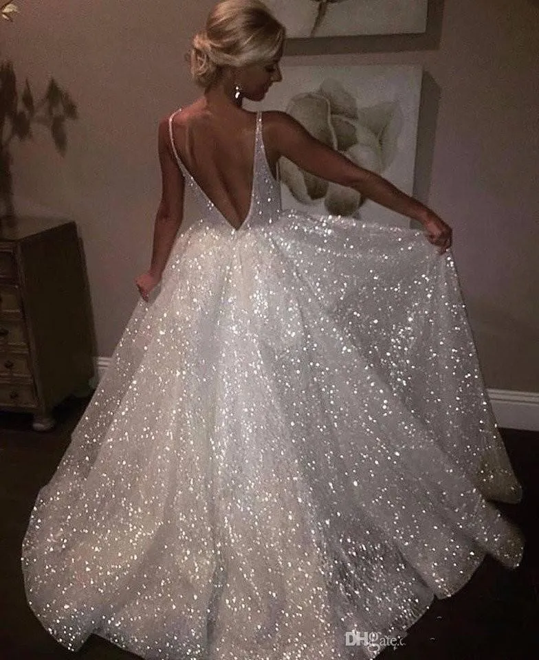 2020 Bling Sexy Sequined A Line Vestidos de novia Correas de espagueti Escote en V profundo Espalda Larga Barato Tallas grandes Concurso Ocasión especial Vestidos formales