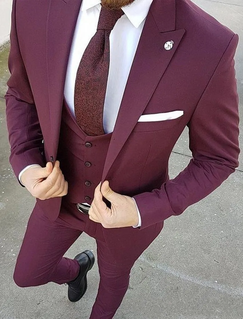 Brand New Burgundy Groom Tuxedos Peak Lapel Slim Fit Groomsman Wedding 3 Piece Suit Men Business Prom Jacket Blazer (Veste + Pantalon + Cravate + Gilet) 78