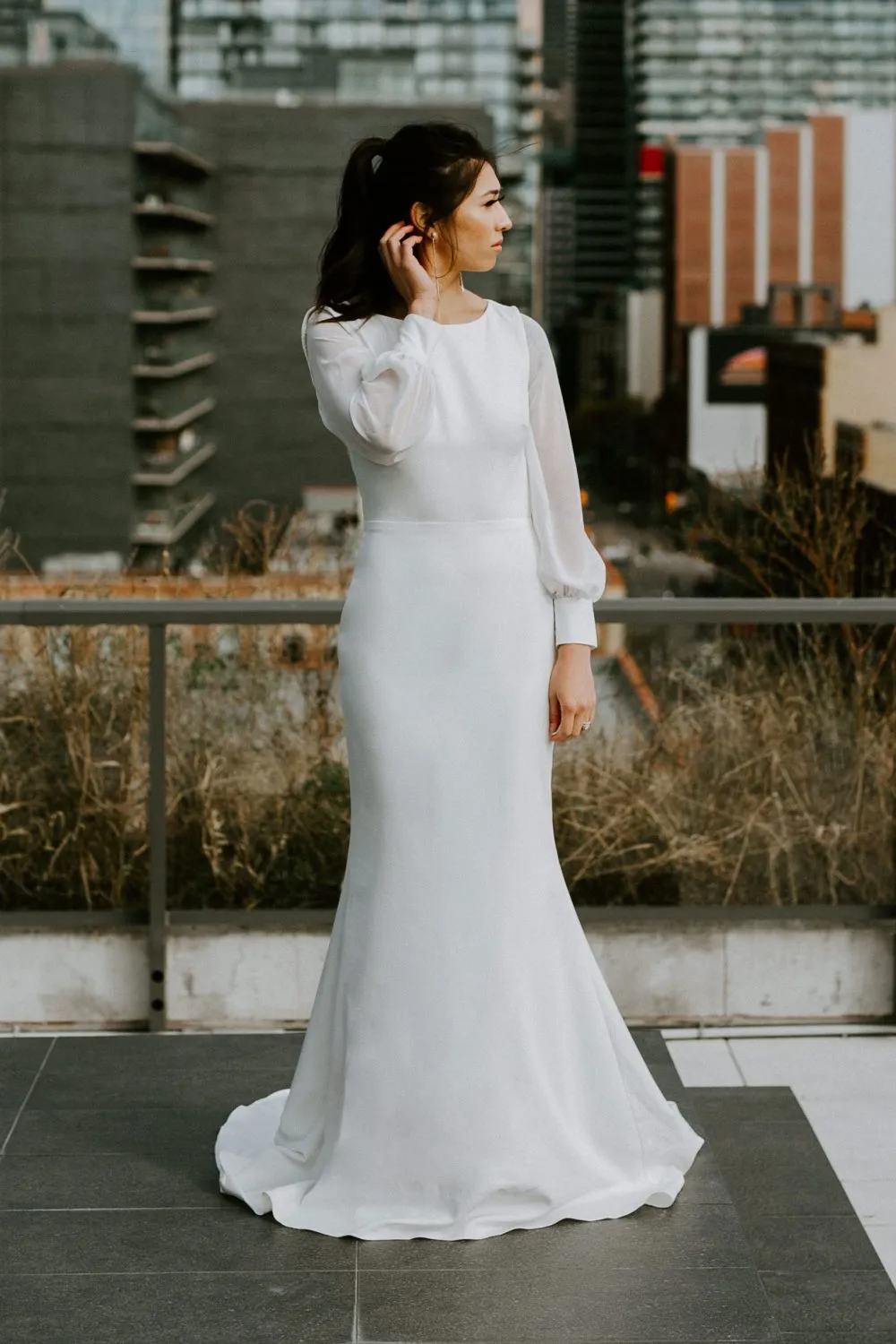 Simple Mermaid Chiffon Modest Wedding Dresses With Lantern sleeve Long Sleeves Boat Neck Covered Back Elegant Informal LDS Bridal Gowns