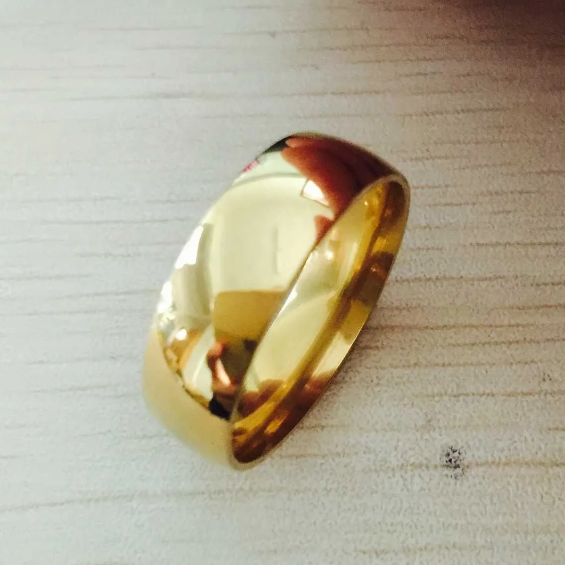 Anel de casamento clássico de luxo de 8 mm para homens / mulheres ouro / ouro rosa / prata cor aço inoxidável tamanho EUA 6-14 frete grátis
