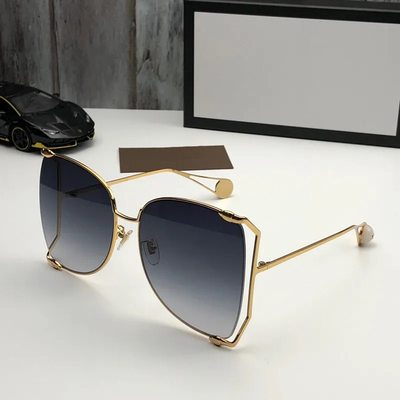 0252 Sunglasses for Women Popular style Big Hollow Frame Summer Style Top Quality UV Protection Lens fashion model top quality With Case