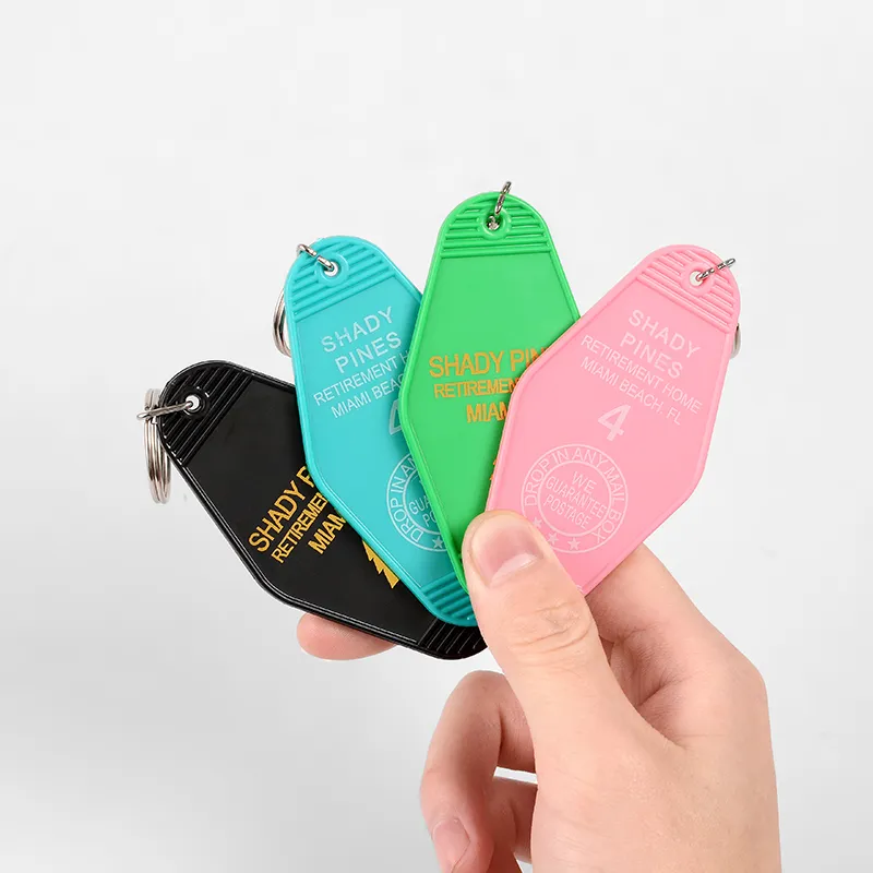 Le porte-clés Golden Girls 9 styles coloré en plastique acrylique porte-clés Life est une étiquette de clé d'autoroute cadeau de bijoux de mode pour femmes hommes