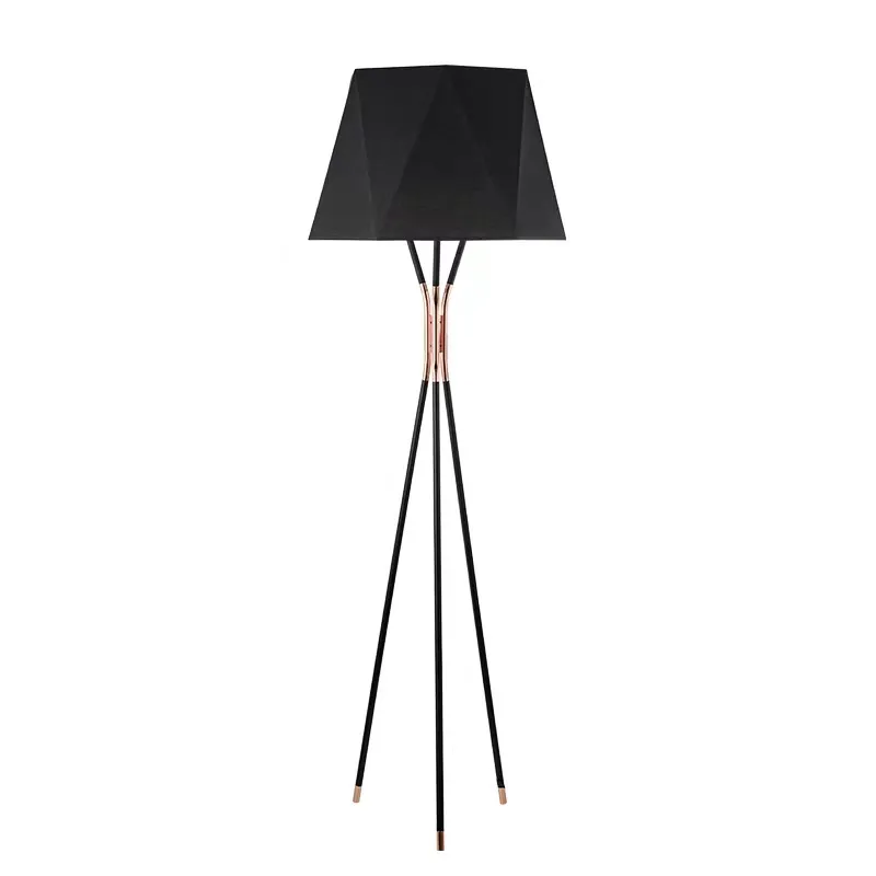 Lampada da terra moderna ed elegante in metallo con treppiede, paralume in  tessuto nero, decoro in oro rosa, lampada alta 160 cm per soggiorno camera