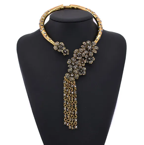 Fake best sale bling necklace
