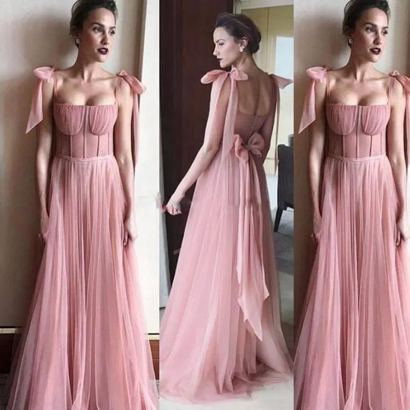 Dusty Różowy Prom Dresses Szyfonowe Spaghetti Godice Suknie Wieczorowe Przyciski Tanie Długość Piętra Formalna Dress 2019