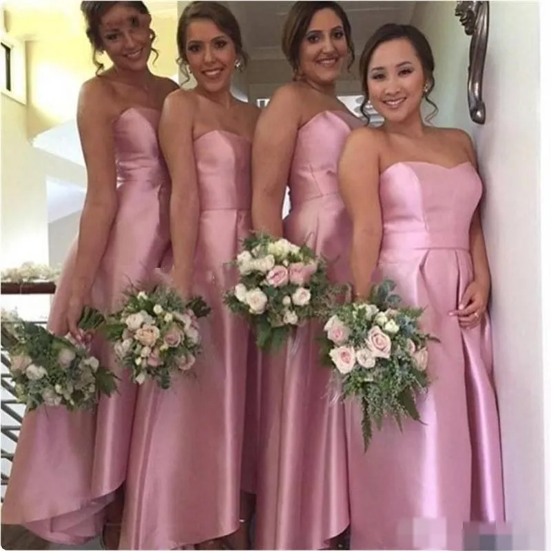 ピンクの高い低花嫁介添メイドのドレスサテンストラップレスruched plets 2020カスタムメイドのメイドの名誉ガウンの安い結婚式のゲストパーティフォーマルウェア