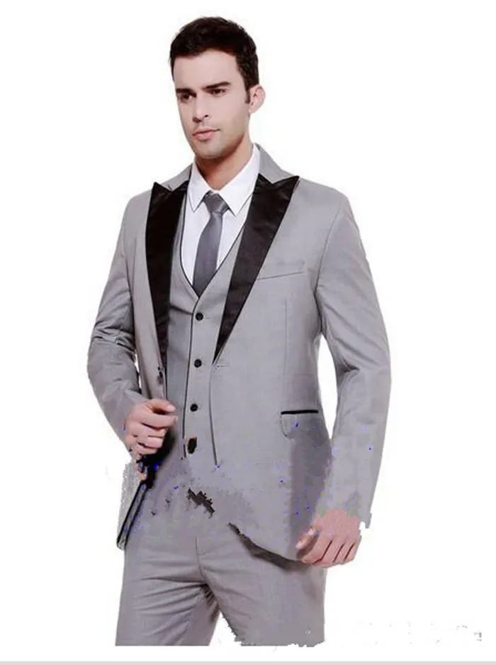 Nowa Gorąca Sprzedaż One Button Light Grey Groom Tuxedos Peak Lapel Groomsmen Mężczyzna Suknie Ślubne Prom Garnitury (Kurtka + Spodnie + Kamizelka + Krawat) 1517